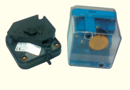 AIR AND GAS PRESSURE SWITCH